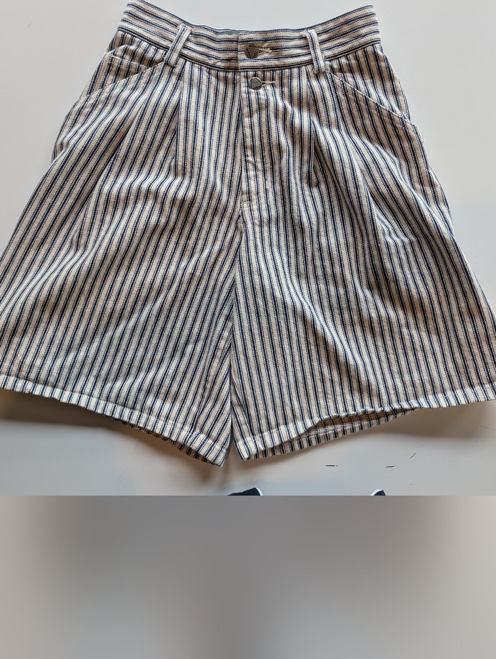 Vintage 90s Liz Wear Denim Railroad Navy & Ivory Striped Long Pleated Shorts